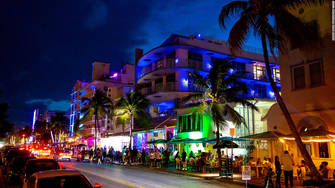 Miami beach can party all night after booze ban halted