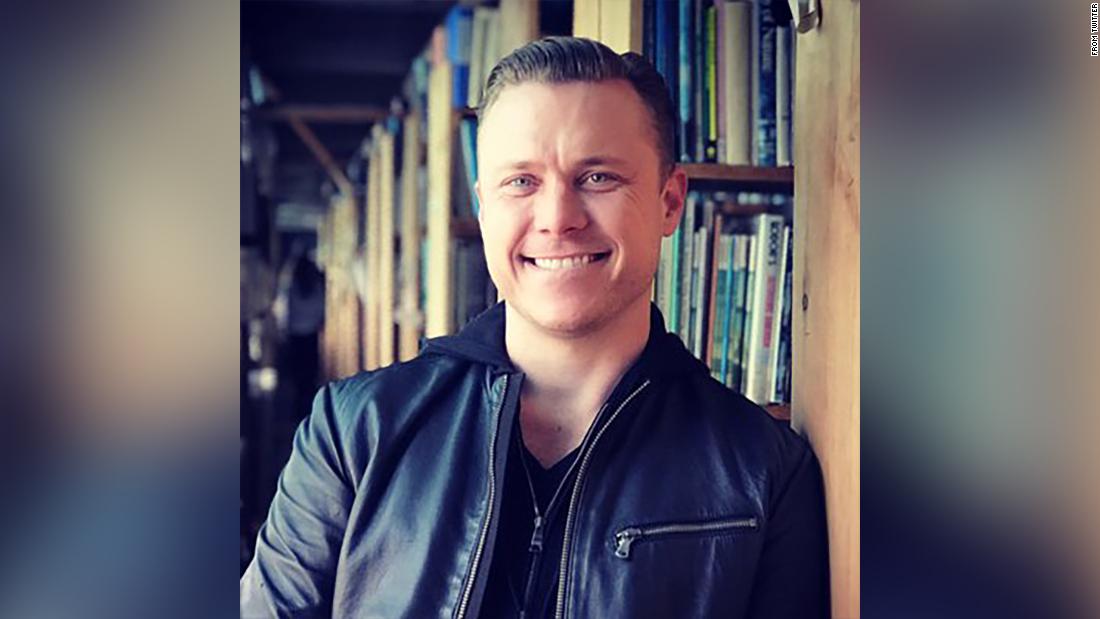 Moments following stabbing of Bob Lee captured on video and 911 call, local news site reports