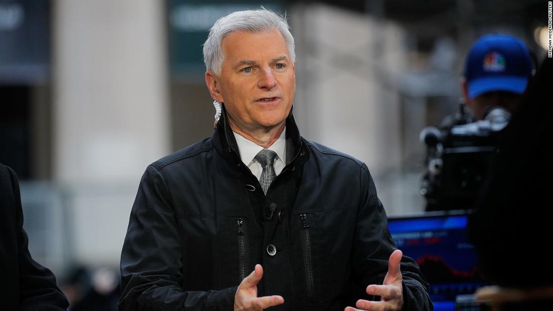 Southwest Airlines’ CEO got 75% pay hike ahead of service meltdown